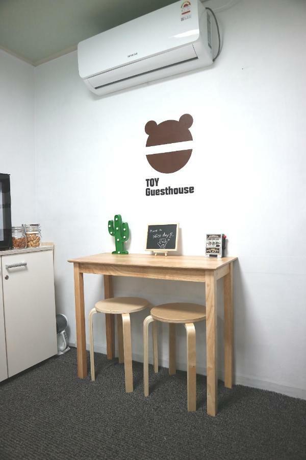 Toy Guesthouse Seul Exterior foto